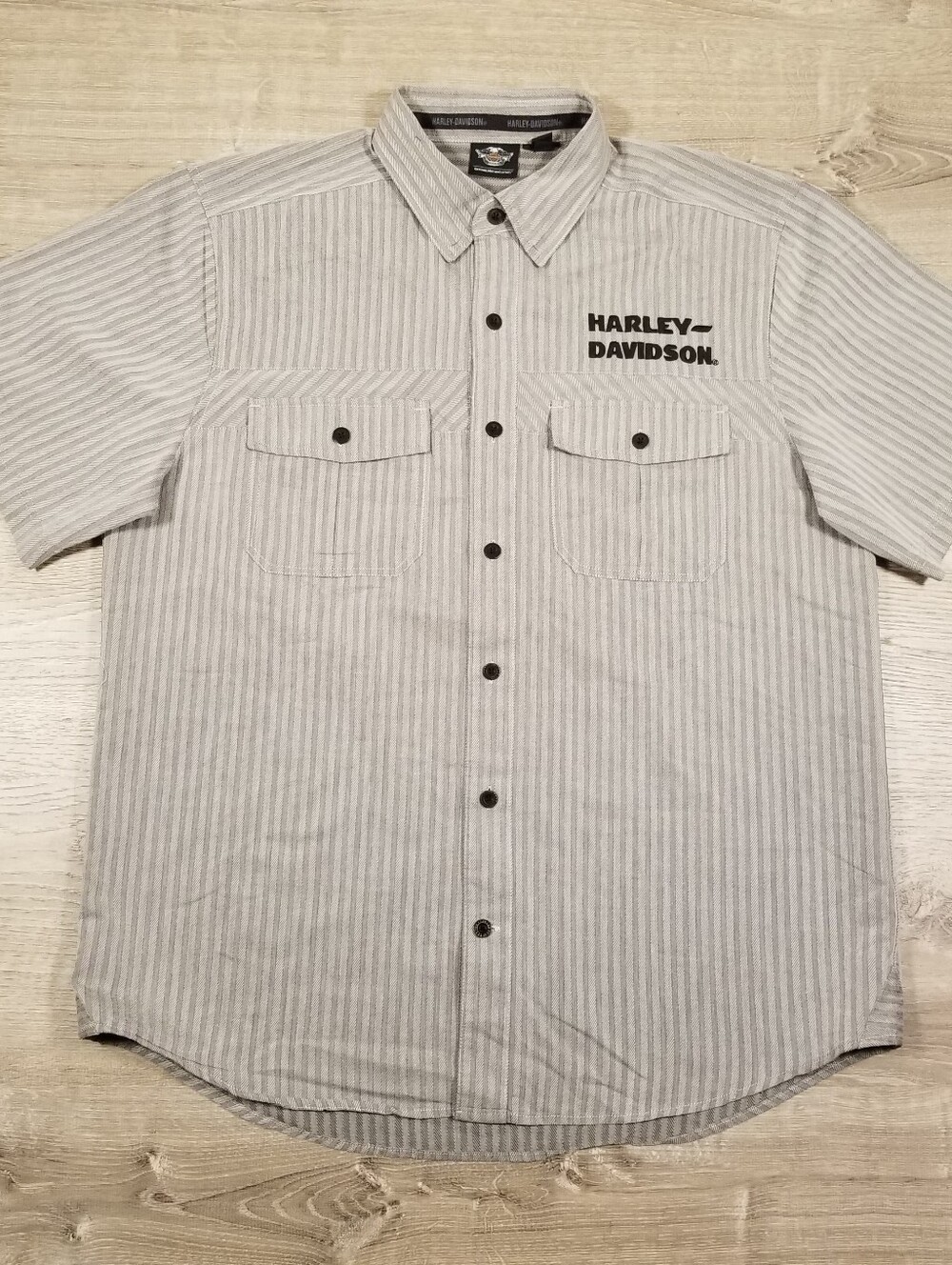 Harley-Davidson Mens Size XL Embroidered Grey Short Sleeve Button-down Shirt